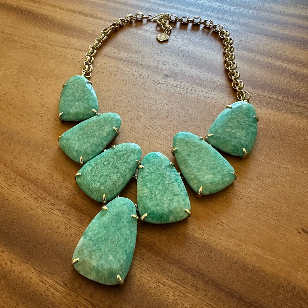 Kendra Scott Harlow Statement Necklace in Amazonite - Picture 2 of 9